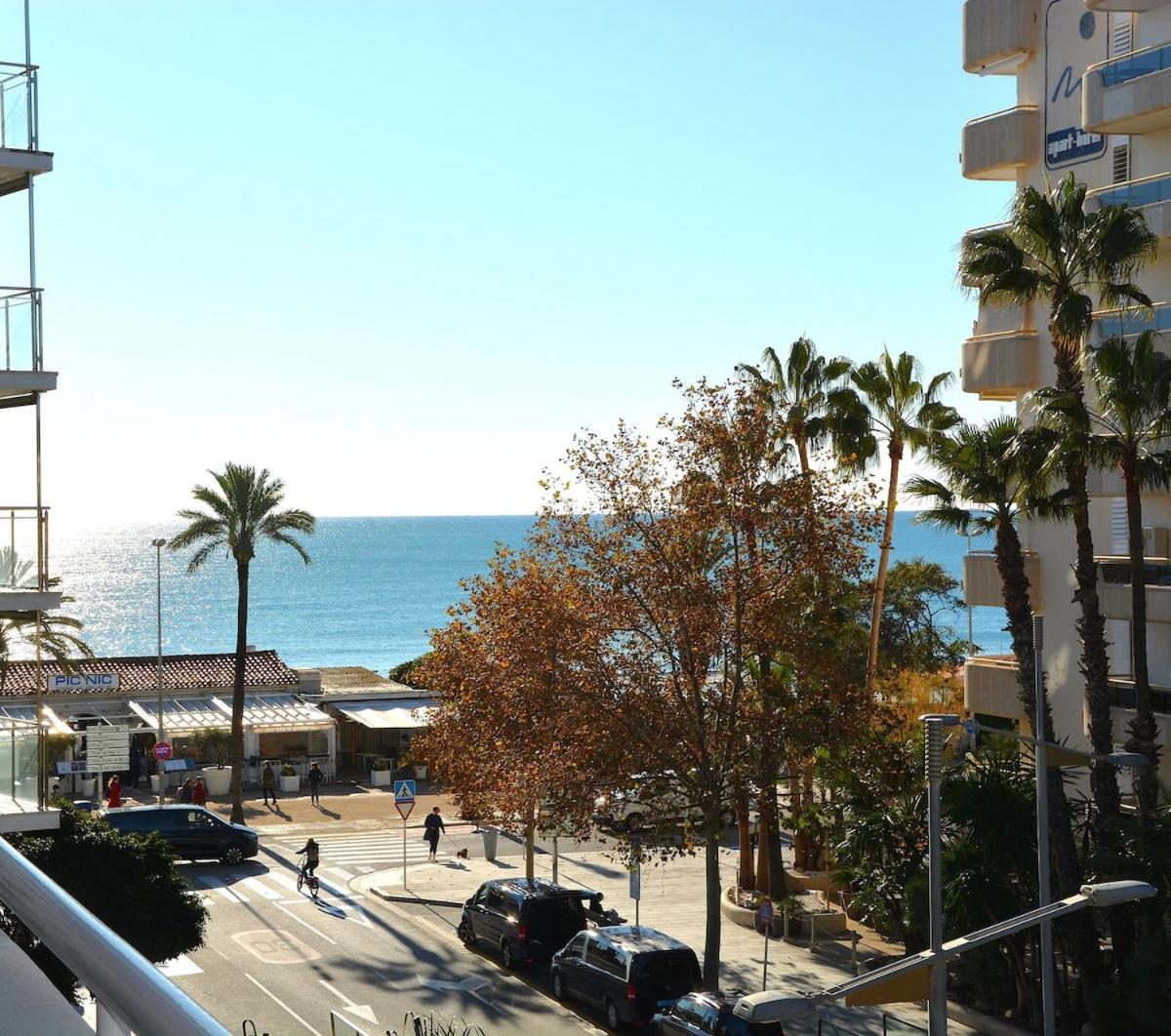 Apartamento Sofia 100 Metros De La Playa Renovado No Pierdas La Oportunidad De Disfrutar De Este Pequeno Paraiso En El Corazon De Sitges Apartment Exterior photo